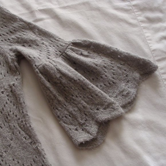 LC LAUREN CONRAD Silver BELL Sleeve POINTELLE Knit Sweater Sz SMALL - Picture 3 of 7